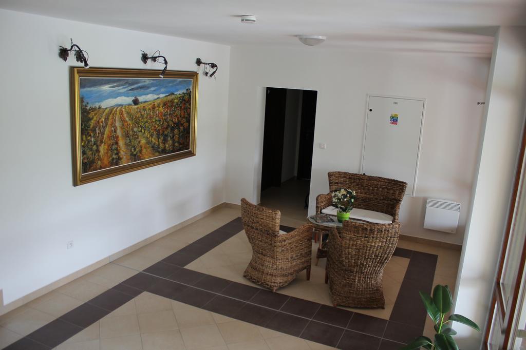 Hotel Penzion u sklepů Hovorany Esterno foto