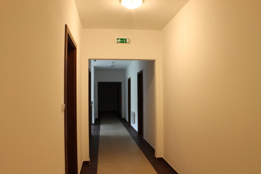 Hotel Penzion u sklepů Hovorany Esterno foto
