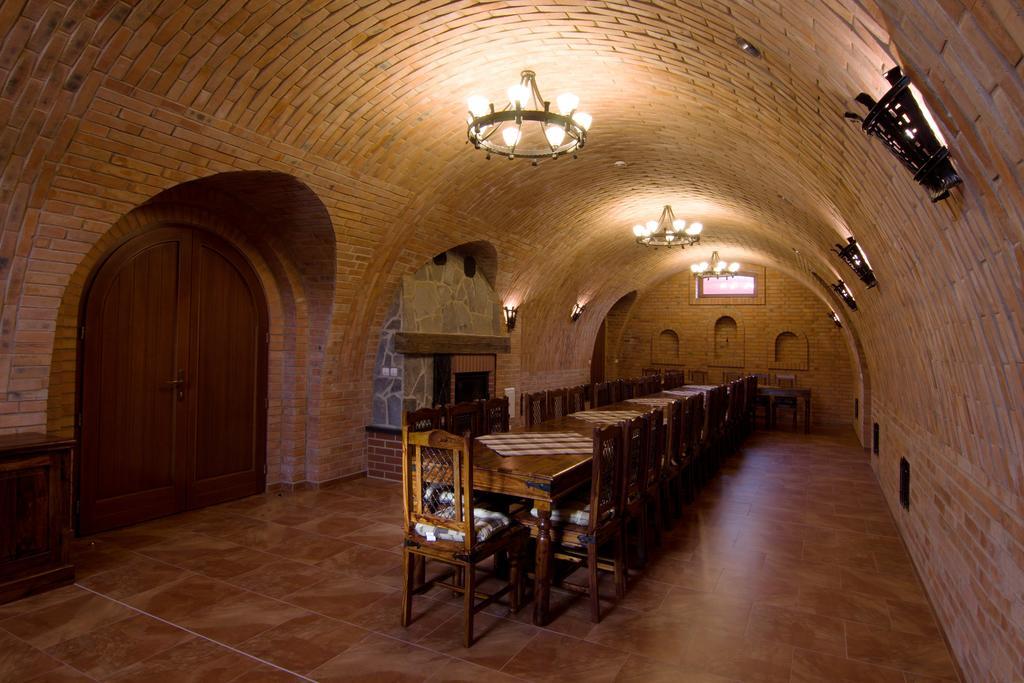 Hotel Penzion u sklepů Hovorany Esterno foto